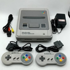 Consola Nintendo Super Famicom + 2 mandos (Jap)